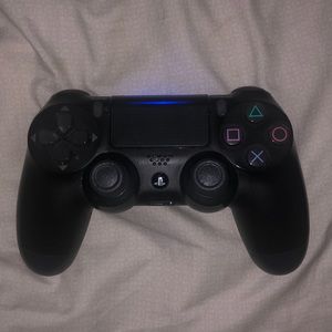COPY - black ps4 controller